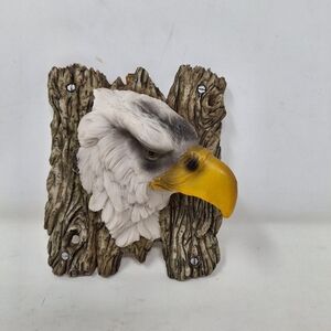 Bald Eagle Head Wood Wall Hanging Plaque Resin Decor Cabin Rustic Americana